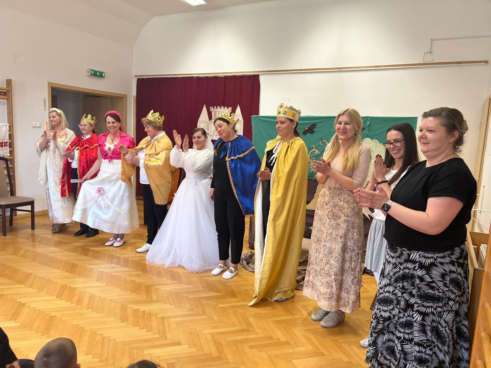 Az óvó nénik meglepetése: A Macskacicó 2026. 02. 12.